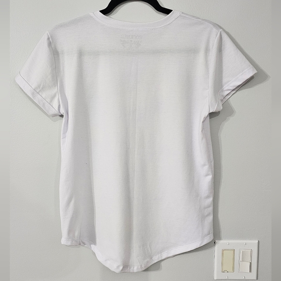 Frida Kahlo  Tee NWOT - Picture 3 of 3